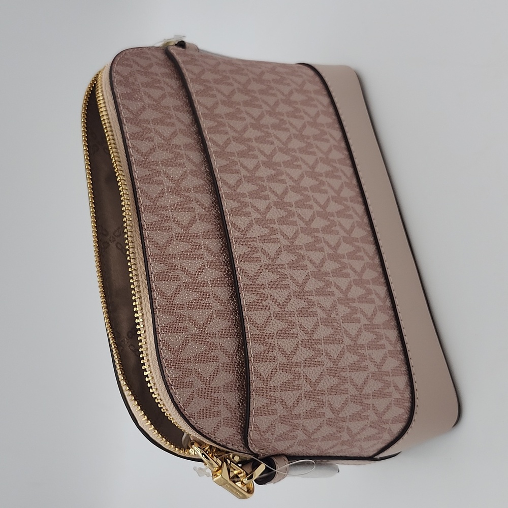 Michael Kors Pink Crossbody Bag with Gold Accents - Picture 3 of 4